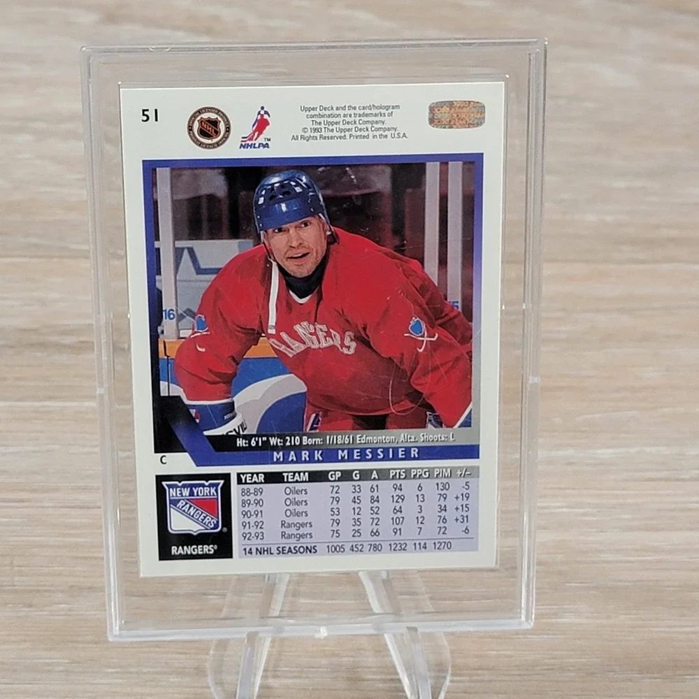 Mark Messier Signed 1993 94 Upper Deck Card New York Rangers Autographed Hockey